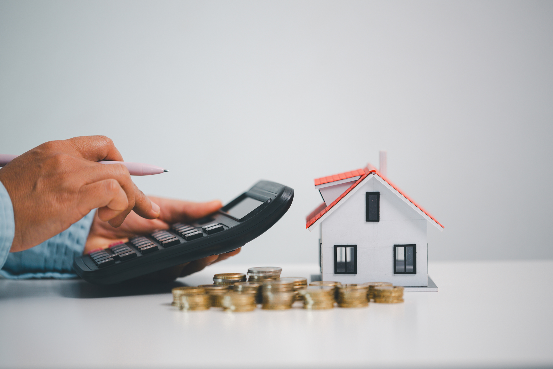 The Pros & Cons of Early Mortgage Repayment