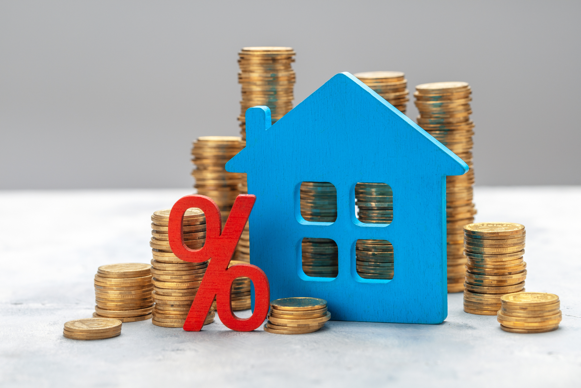 How to Choose Between Fixed-Rate and Tracker Mortgages